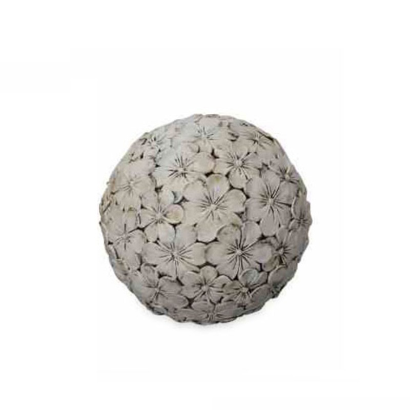 Bola em Madeira decorada com Flores