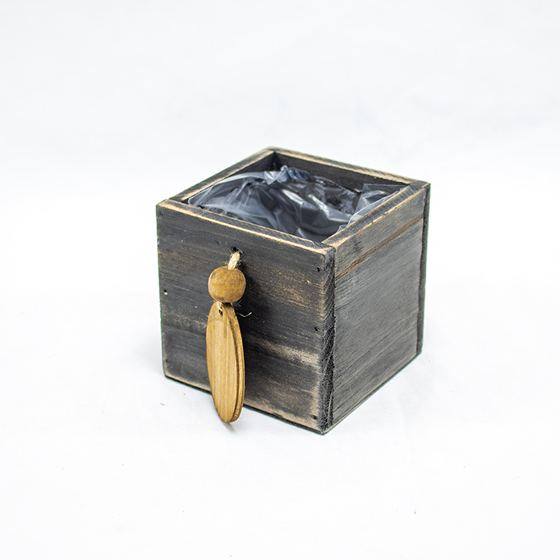 Base Mad. Preta 9x9cm (Un)