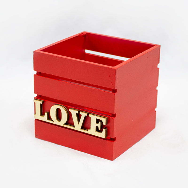 Caixa de Mad. LOVE 11 x 11cm Vermelha