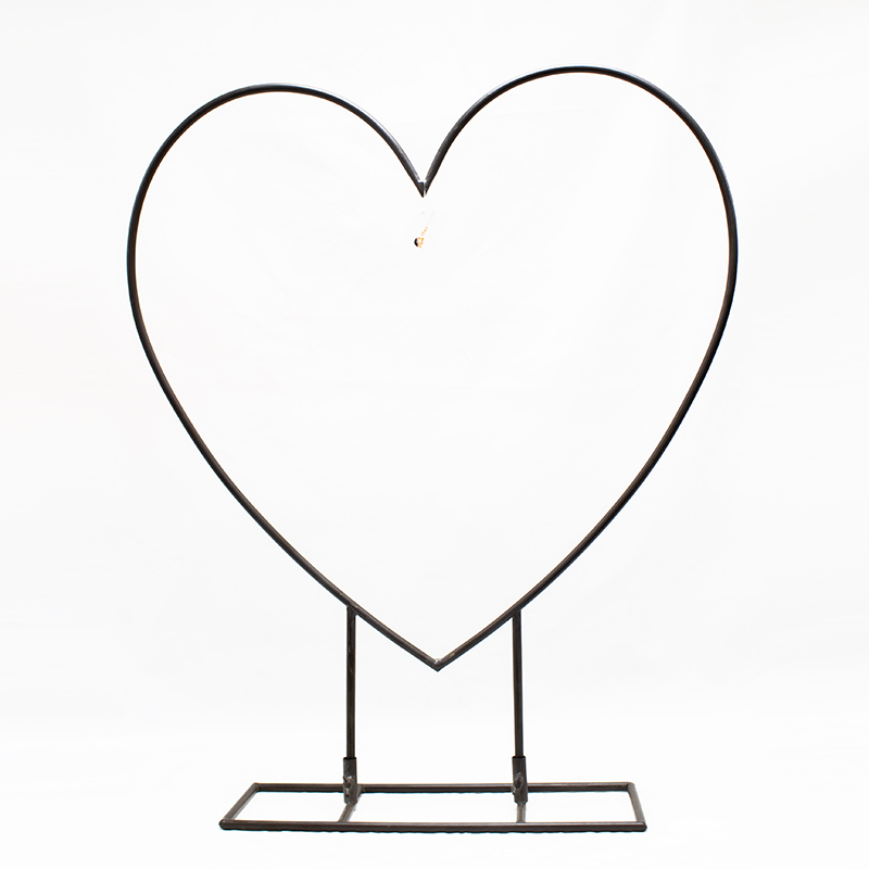 Expositor Coração metalica 67x15x82cm