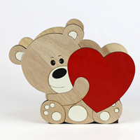 Caixa Mad. Urso C/Cora&ccedil;&atilde;o 19x10x11cm (Un) B