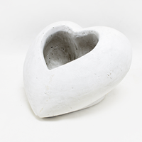 Base Cimento Coração 19x19.x12cm ( Un)