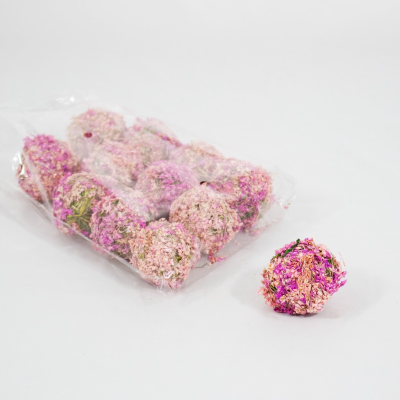 Bolas com flor palha