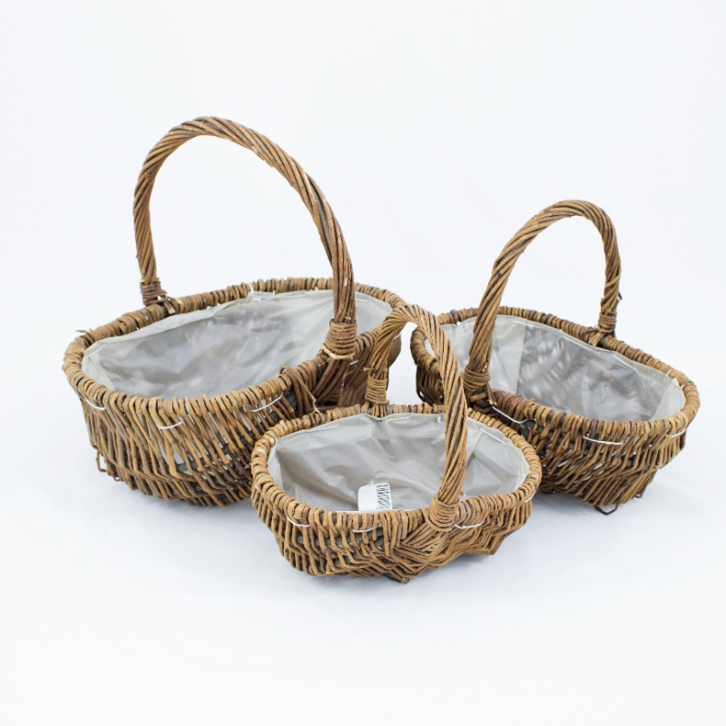 Cestos de verga Oval em cor natural