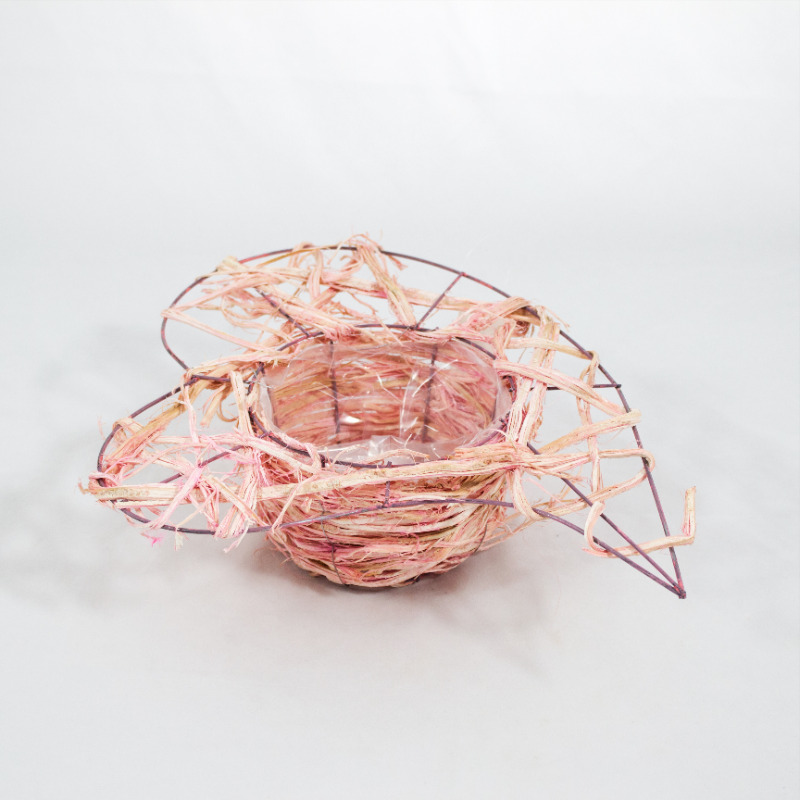 Cesto forma de coraçãoc/ estrutura metalica