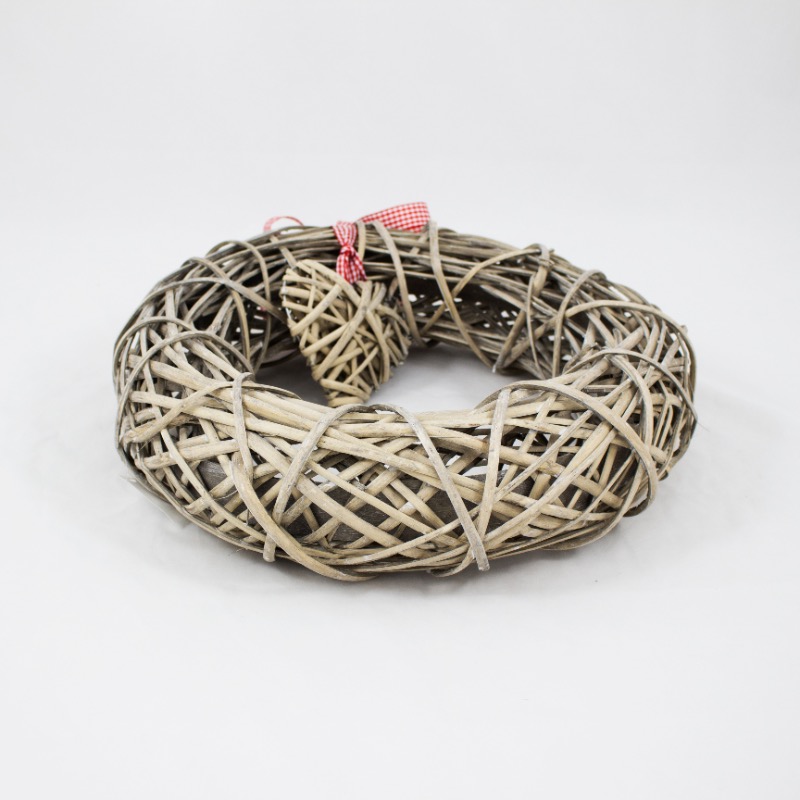 Coroa de vime com coração