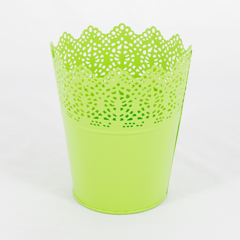 Vaso em chapa perfurada - 17 cm