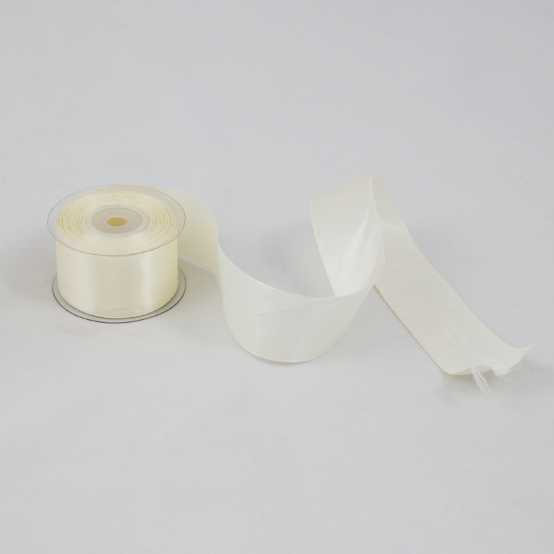 Fita de cetim 40mm  - Creme