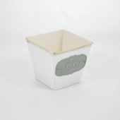 Vaso Plastico Branco com chapa decorativa