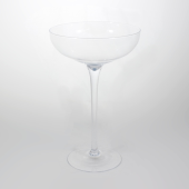 Taça de vidro com pé alto - Footed bowl